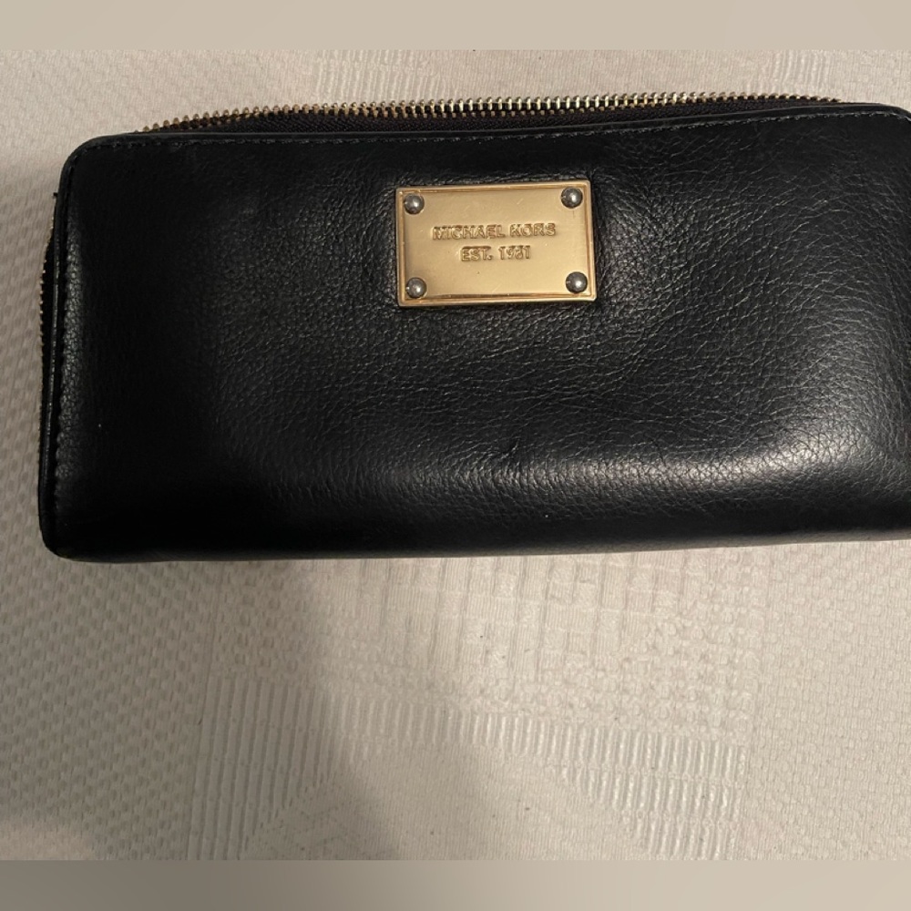 Michael Kors continental wallet